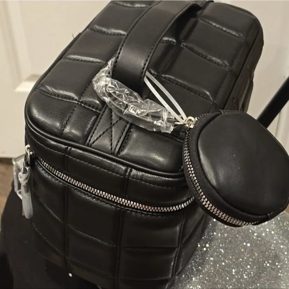 Steve Madden Quilted Zip- Around Cosmetic Case‎ w/Detachable Coin Wallet